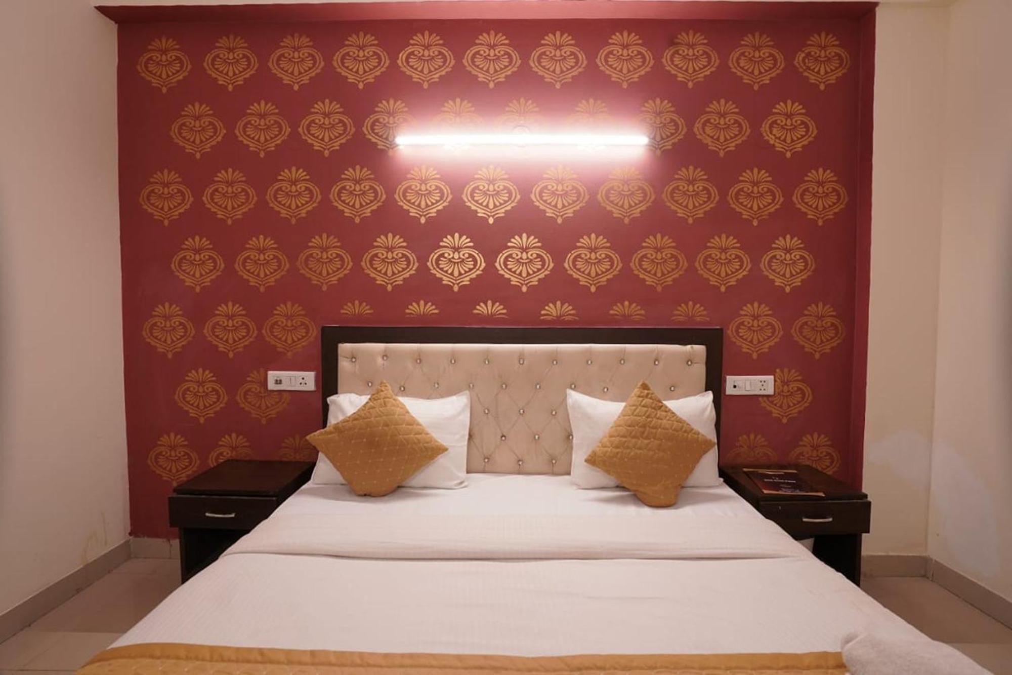 Hotel Tourist Palace New Delhi Eksteriør billede