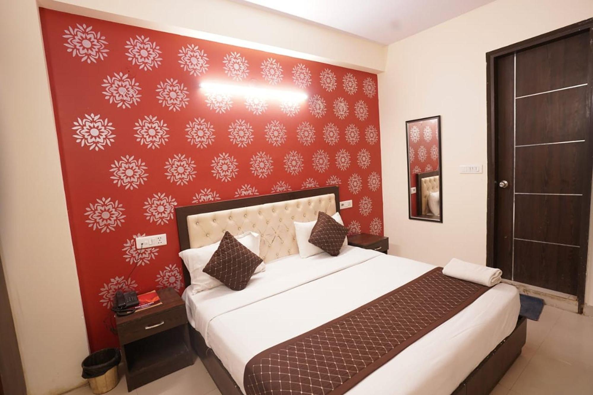 Hotel Tourist Palace New Delhi Eksteriør billede